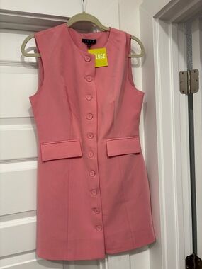 Pink Sleeveless Button-Front Dress